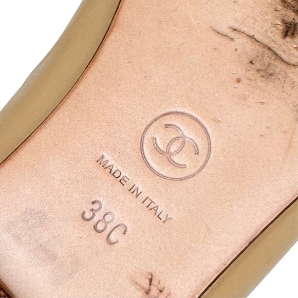 Chanel CC Bow Ballet Flats SZ 38 Beige Leather Gold Cap Toe Luxury Designer - Picture 13 of 15